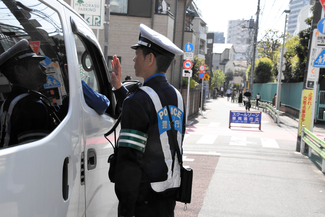 子どもの通学の安全守るため違反前に「指導」　警視庁が100カ所で