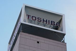 東芝、数千人削減へ＝収益構造見直しで経営再建