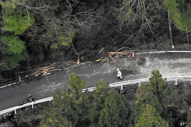 地震で土砂災害リスク高まる　愛媛・高知の警報発表基準引き下げ