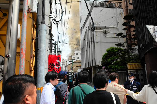 発生から32時間後に鎮火、８店舗が焼損　小倉・繁華街の火災