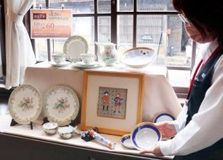 明治から１２０回「有田陶器市」　愛好家や観光客ら品定め