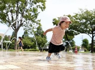 子どもの数１４０１万人　４３年連続減少、最低更新