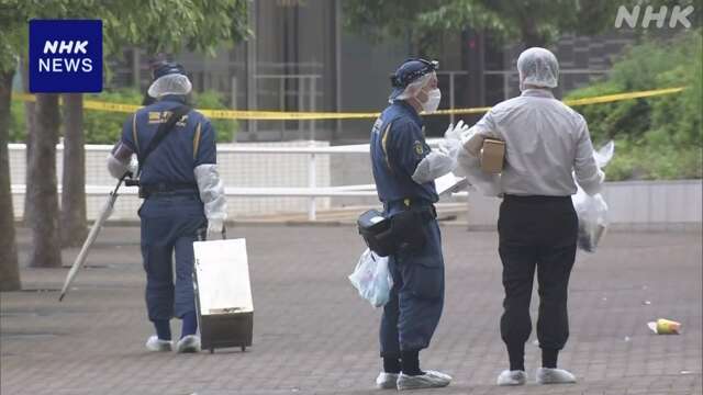 新宿 女性刺殺事件 容疑者は数十メートル追いかけ切りつけたか