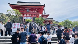 4月の訪日外国人 2カ月連続で300万人超え : お花見人気、円安で盛り上がる