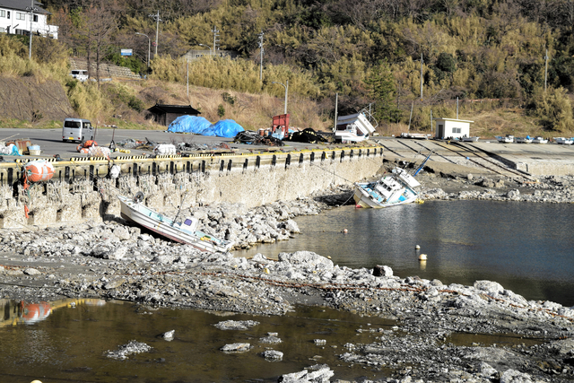 能登の漁港、地盤隆起で船出せず…沖へ港を出す案も、水産庁が初会合