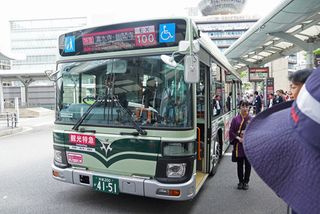 観光公害対策の直行バス＝運賃２倍の土日・祝日運行―京都市