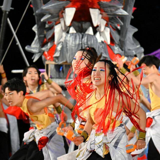 YOSAKOIソーラン祭り開幕　学生350人、ステージ彩る　札幌