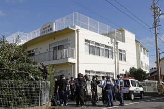 前園長に禁錮2年6月求刑、静岡　女児バス置き去り死