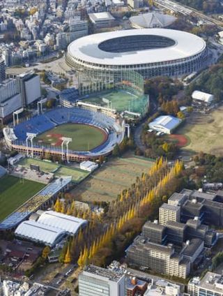 明治神宮外苑で落書き疑い　再開発への抗議か、5人書類送検