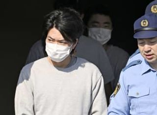 機内でCAのエプロン盗んだ疑い　ピアニストの男逮捕