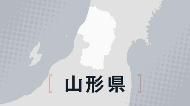 誘導中の大型バスにはねられ、バスガイドが死亡　運転手を現行犯逮捕