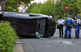 国会近くでひき逃げの疑い　男性意識不明、運転手逮捕