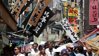 訪日外国人、3カ月連続で300万人超 : 過去最高だった2019年上回るペース