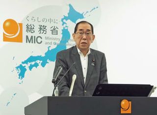 携帯契約、本人確認に免許証可　マイナカード一本化巡り総務相