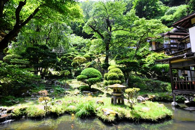 一度は泊まってみたい宿、庭園も文化財に　会津藩由来の老舗温泉旅館