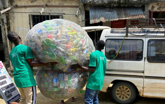 ナイジェリア、使い捨てプラスチックの使用禁止へ　海洋など汚染防止