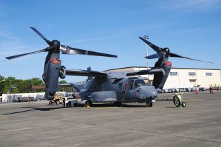 米軍横田基地のオスプレイ、飛行再開を確認　屋久島沖で墜落した事故機と同型の空軍CV22