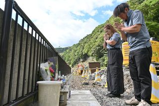 豪雨犠牲者ら追悼＝氾濫の球磨川で住民ら―熊本