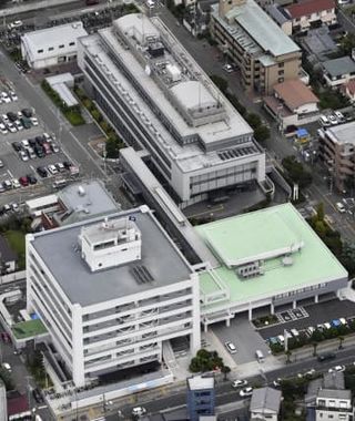 中学ハンド部で丸刈りを強要か　大阪・豊中、元顧問を停職3カ月