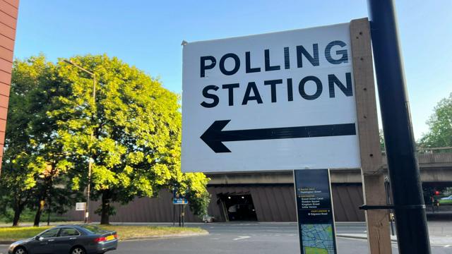 英総選挙、投票始まる　保守党の閣僚30人中16人落選か　情勢調査