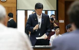 水俣病団体、環境相と再懇談　発言遮断を謝罪、回答に反発も