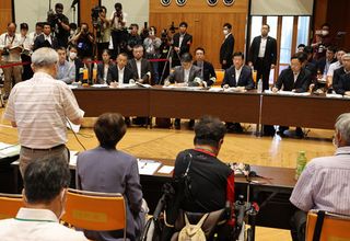 伊藤環境相「できる限り寄り添う」＝水俣病マイク問題で再懇談―熊本