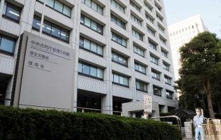 ２６年度に介護職員２５万人不足　高齢化で需要増、厚労省推計