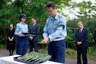 飲酒運転の根絶誓い小樽で献花　４人死傷ひき逃げ１０年