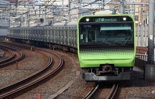 「やばいと思って…」線路に飛び降りて逃走　山手線大崎駅　不同意わいせつ、威力業務妨害の疑いで男を逮捕