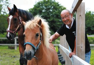 ダービー馬育てた角居勝彦さんの「珠洲ホースパーク」　余生送る引退競走馬たちと再び走り出す