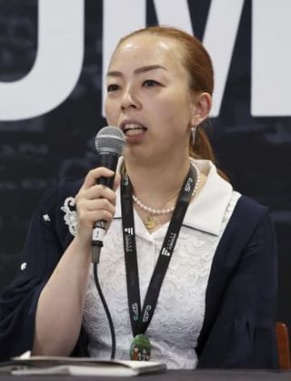 「モータースポーツに活気を」　瑶子さま、女王杯で会見