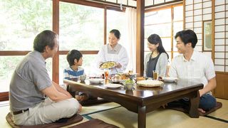 「お年玉」の夏バージョン、「お盆玉」知ってる？ : 帰省して親や祖父母にもお小遣い