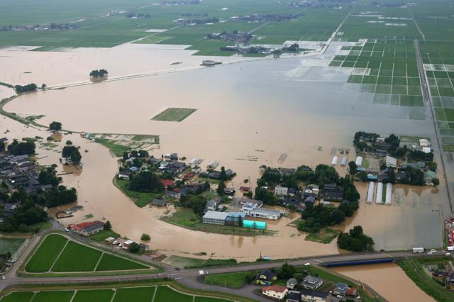 記録的大雨の東北　今後も数日間、断続的な強い雨予報　警戒呼びかけ