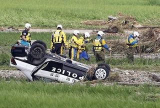 遺体は行方不明の巡査部長　山形大雨、殉職２人目