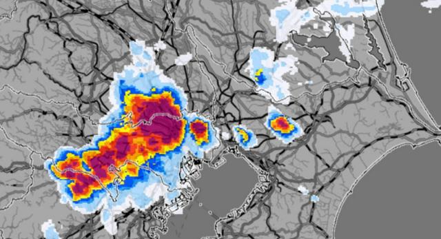 埼玉と東京で記録的短時間大雨相次ぐ　浸水と洪水の危険度急激に上昇