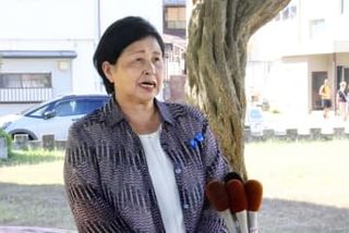 曽我ひとみさん、佐渡で署名活動　拉致46年「母に会いたい」