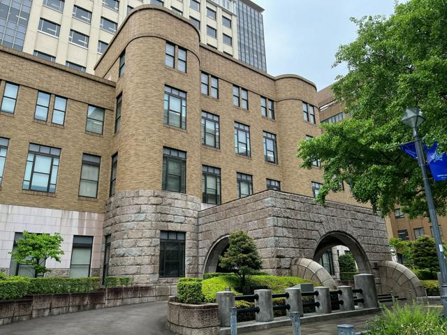 「浄霊」うたう団体の元代表に実刑判決　会員の14歳少女と性交の罪