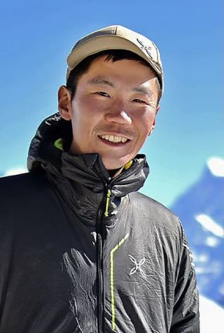 K2滑落、所属先が「追悼の意」　日本人クライマー2人に