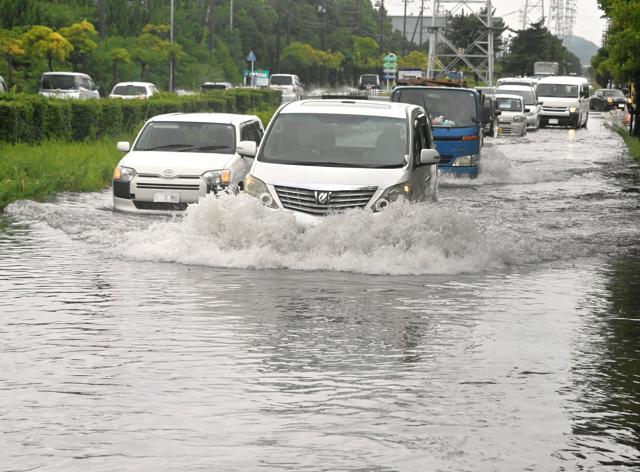 台風10号接近、愛知東部でも強い雨　2河川越水、車立ち往生も発生