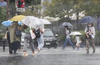 台風１０号、九州北部横断＝関東以西の各地で大雨―土砂災害や浸水に厳重警戒