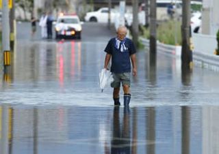 台風10号、大雨に厳重警戒　三重で線状降水帯発生