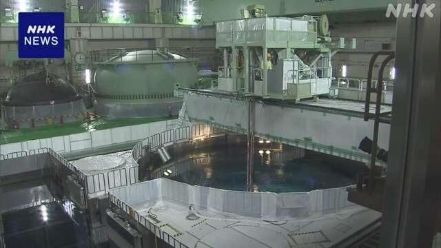 東北電力女川原発2号機 再稼働に向け核燃料入れる作業を公開