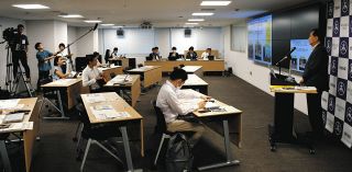 東京23区の区長の記者会見「年1回以下」が3割　定期的な開催予定を調べたら…識者は懸念「監視行き届かず」