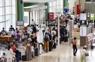 台風13号、奄美地方に接近　南西諸島や九州南部で大雨の恐れ