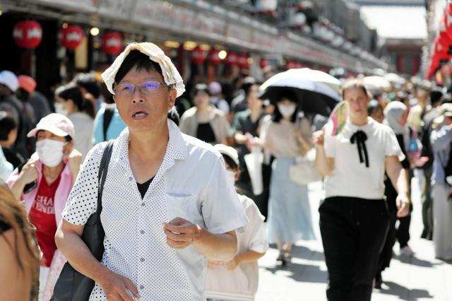 厳しい残暑、全国542地点で真夏日　18カ所で熱中症警戒アラート