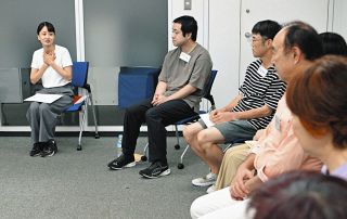 早くも気分は俳優に？　演じる楽しさを味わう俳優座×東京新聞の講座　第6期スタート