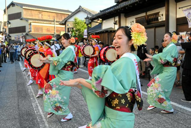 「一堂に集まるなんて、ぜいたく」　国内外の祭りが「秋の陣」に集合