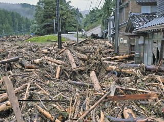 【動画】記者が見た能登の記録的豪雨　河川氾濫、土砂崩れ、仮設住宅に流木が…石川県内初の大雨特別警報