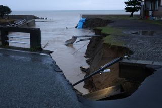 石川・能登に大雨特別警報＝１人死亡、３人不明―河川氾濫、仮設住宅も被害