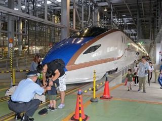 ＪＲ西、北陸新幹線の車両所公開　金沢―敦賀間の延伸開業後初